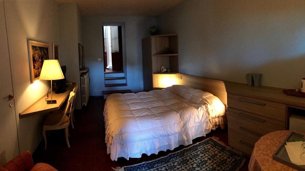Casamariuccia Pension Massino Visconti Buitenkant foto