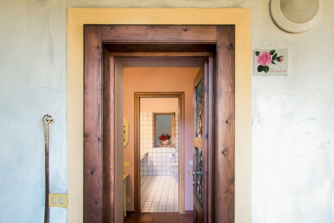 Casamariuccia Pension Massino Visconti Buitenkant foto